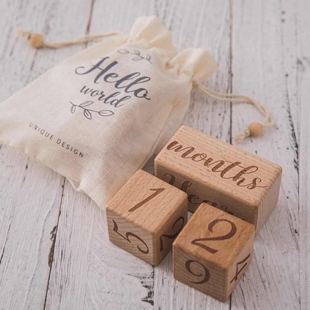 3pc/set Raw Wood Baby Month Milestone Card Beech Block Square Engraved Newborn Month Birthday Milestones Block Photography Props