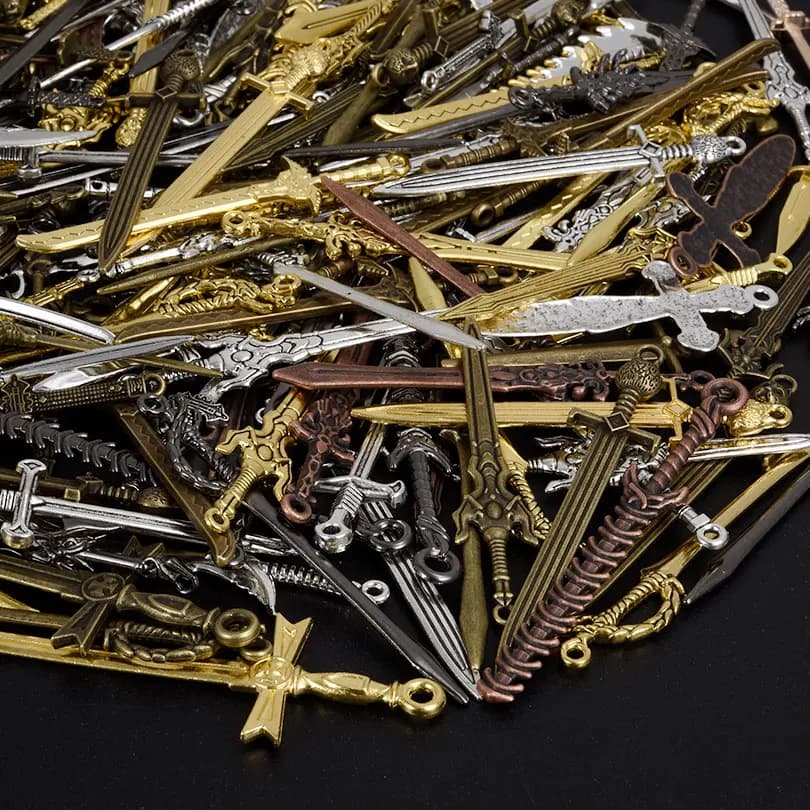 30/50Pcs/Lot Multi Color Sword Series Randomly Mixed ​Handmade Diy Making Keychain Findings Alloy Pendant Accessories Decoration