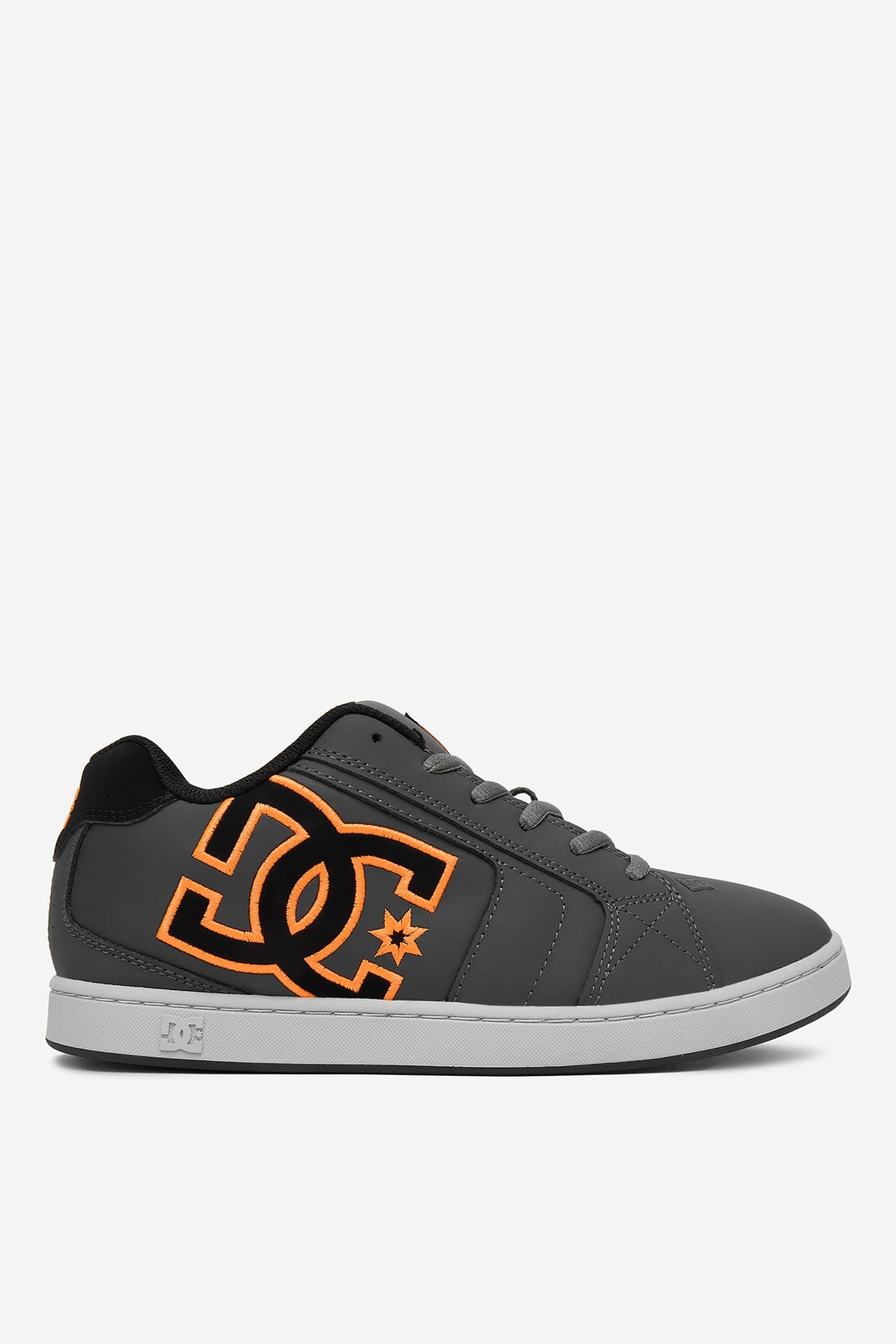 Sneakersy