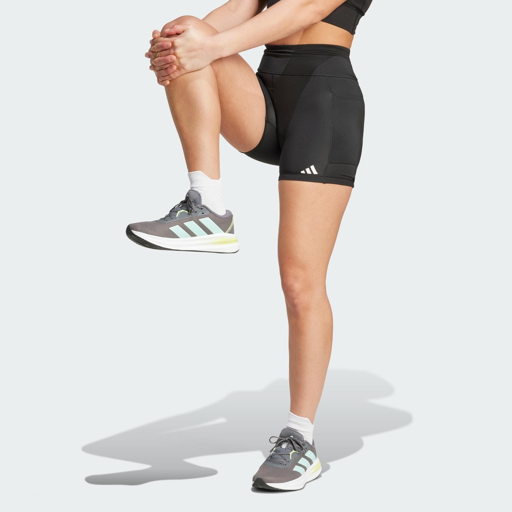 ADIDAS Legíny Own the Run Short