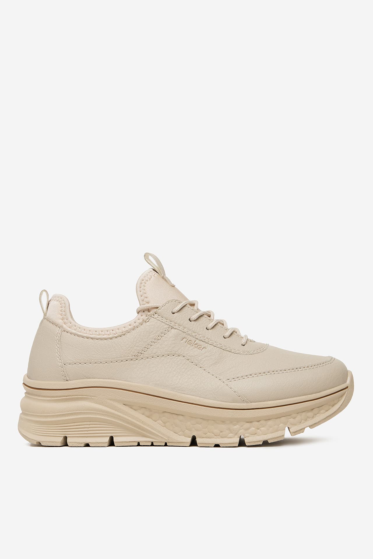 Sneakersy