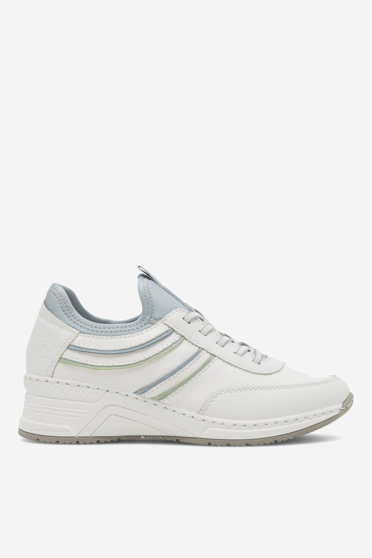 Sneakersy