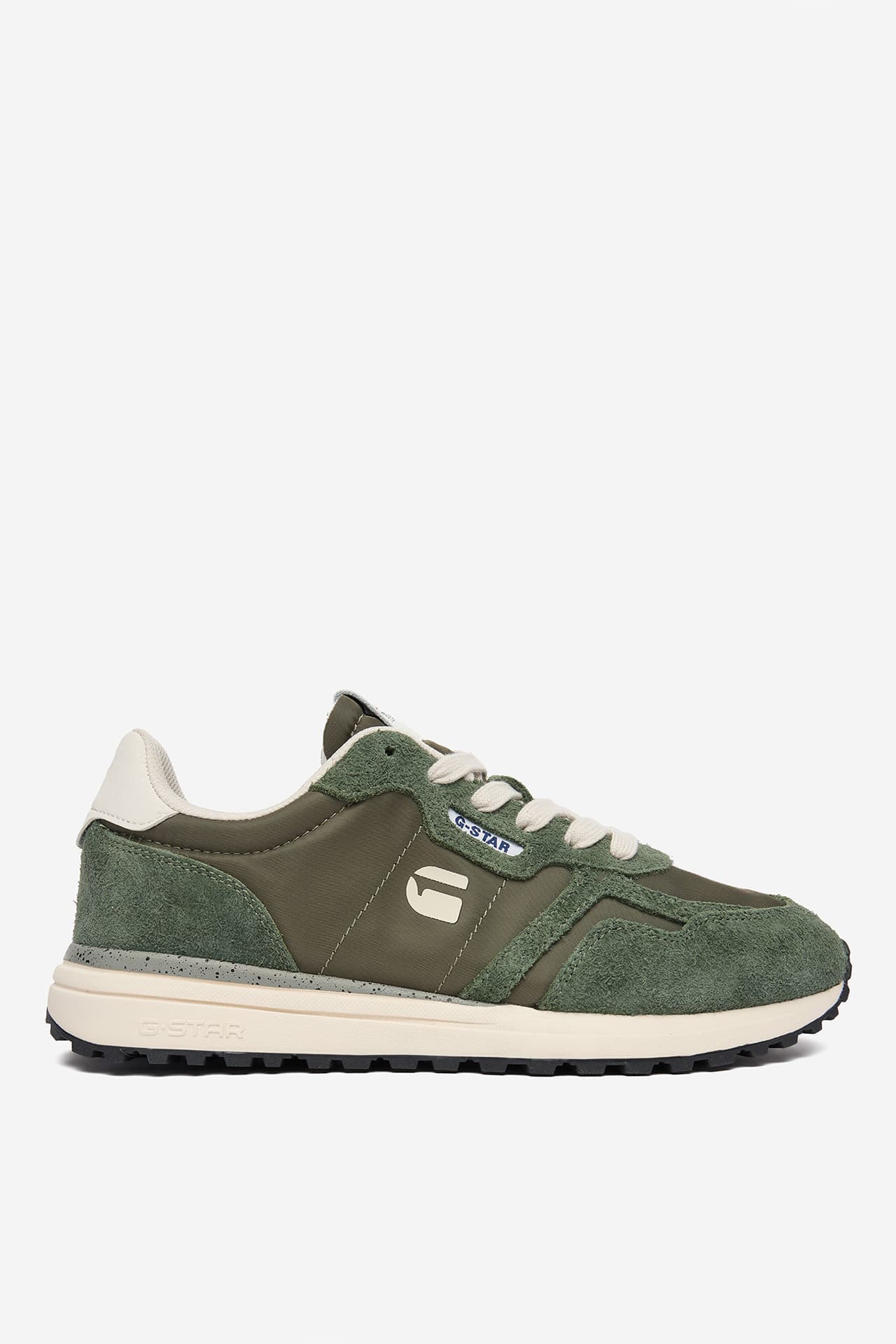 Sneakersy