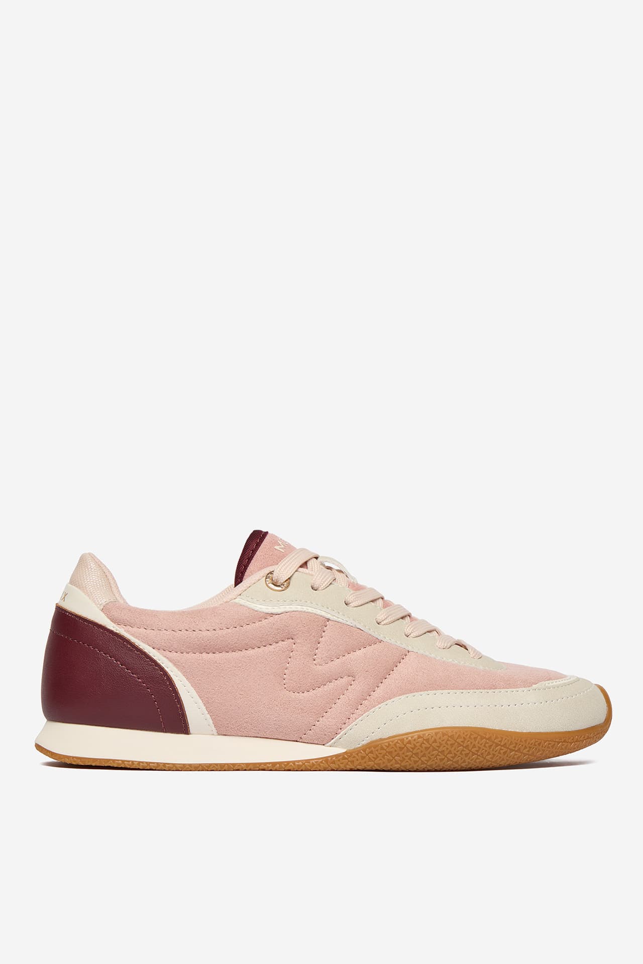 Sneakersy